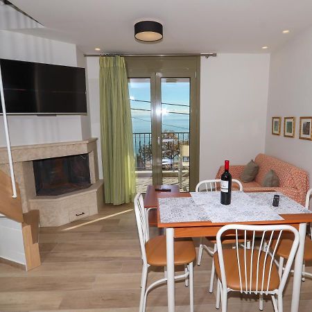 East & West Seaside Apartments Gialtra Buitenkant foto